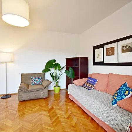 Appartamento Three Bedroom Lavander